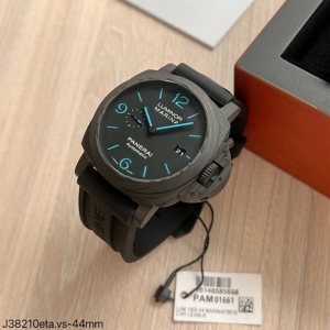 PANERAI Luminor Marina ETA J38210 – Elegância, Tradição e Alta Performance