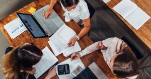 Unlocking Success in Business Reports with Assignment Help Online