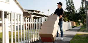 How Hauling Away Junk Services Make Your Home or Office Cleaner