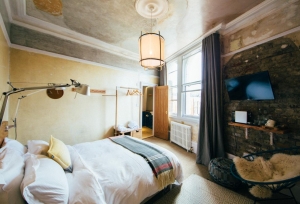 10 Best Cheap Hotels and Accommodation Options for Budget Travelers