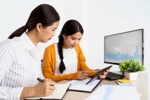 Improve Your Grades With 24/7 Finance Assignment Support