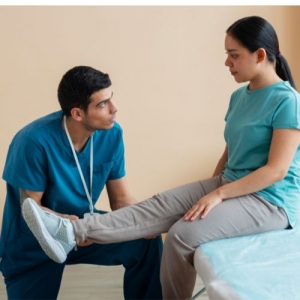 Can I walk immediately after knee surgery?