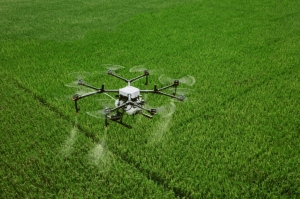 5 Ways Drones Can Save Your Farm Time and Money This Season