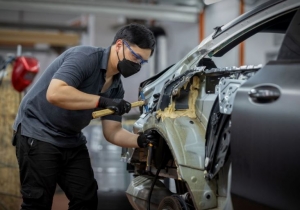 Reviving Your Ride: Why Choosing the Right Auto Body Shop in Ashwood TN Makes All the Difference