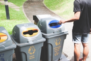 Residential vs. Commercial Bin Cleaning: What’s the Difference?