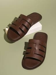From Casual to Chic: How Statement Sandals Elevate Your Outfit