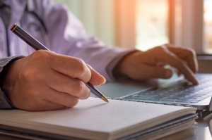 Plain-Language Legal Writing for Everyday Life: How Clear Contracts and Court Forms Improve Health, Money, and Digital Trust