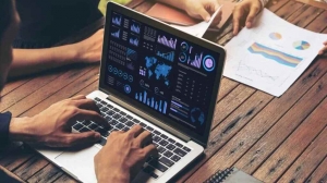 Insight Generation in Martech Data Both Unified and Siloed