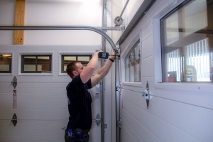 Same-Day Garage Door Repair in Brooklyn | Fast & Reliable Repairs