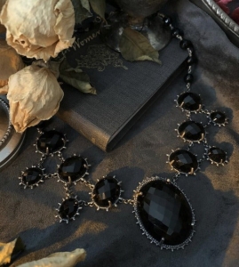 How to Style a Gothic Necklace with Everyday Outfits
