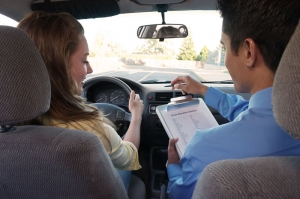 11 Essential Tips for New Drivers at Driving School in Roselands, NSW