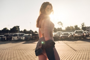 From Gym to Street Style: Why Ribbed Crop Tanks, Women’s Ribbed Bodysuits, and Tracksuits Are a Must in Every Wardrobe