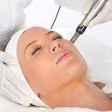 Can You Do Dermapen At Home Safely?
