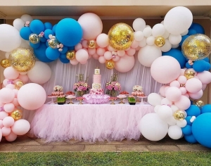7 Balloon Decoration Styles That Wow Your Guests