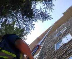 Gutter Cleaners Near Me in Winnipeg Professional Gutter Cleaning Services