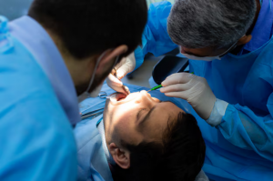 5 Common Dental Emergencies in Stockport and How to Handle Them