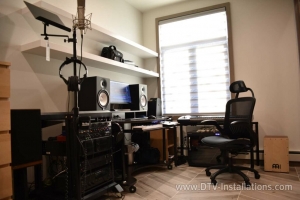 Motorized vs. Manual Blackout Shades in NYC: Which is Best? 