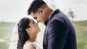How to Look the Best in Your Engagement Photos?