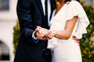 Tips From a Wedding Officiant on Writing Your Vows
