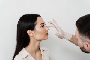 How to Choose the Right Surgeon for Rhinoplasty in Turkey