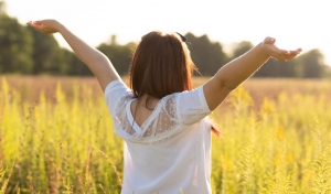 Healing with Strength: A Woman’s Journey through Rehabilitation