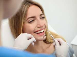 How Do Dentists Balance Care, Connection, and Customisation?