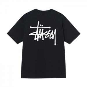 Stussy hoodie outfits that stay in style