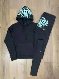 Syna Worlde – The Complete Guide to the Streetwear Phenomenon hoodie