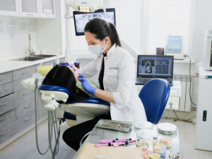 How a Dental Check Up and Clean Protects Against Gum Disease