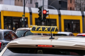 Safety and Comfort Features in Mecca to Medina Taxi Rides