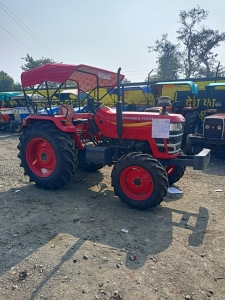 The Timeless Workhorse: Finding and Restoring an Old Tractor in Jabalpur