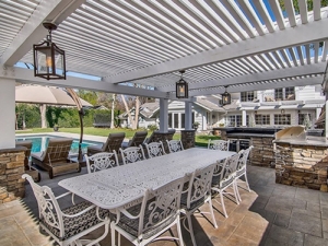 Enhance Your Outdoor Space with a Professional Walkway Paver Contractor