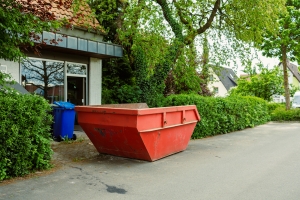 DIY Cleanup: Why Renting a Dumpster is a Smart Move