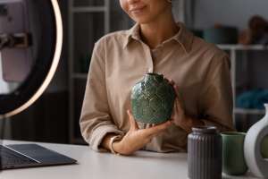 How to Select the Right Urn When Planning a Cremation Ceremony