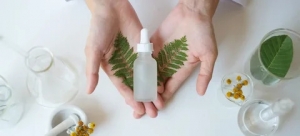 Dark Spots or Dullness? Here’s Why Alpha Arbutin and Niacinamide Are Game-Changers