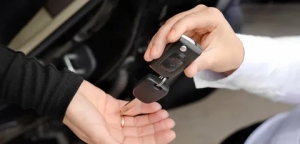 Fast reliable car key replacement by locksmith Tucson Experts