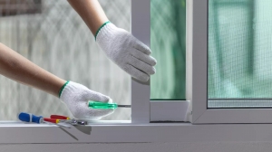 How Sliding Glass Door Repair in Sunrise Improves Energy Efficiency