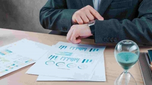 Transparency in ESG Ratings and Metrics for Effective Risk Oversight