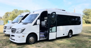 The Smart Way to Travel: Minibus Hire