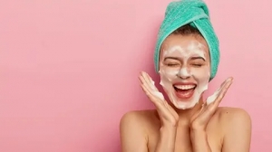 Top Benefits of Using a Glycolic Acid Face Wash for Clear, Bright Skin