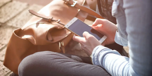 How Do You Avoid Overpaying for Data on a Short Canada Trip?