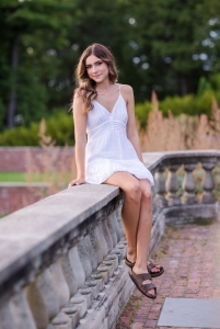 How to engage a Vermont senior photographer for a candid 