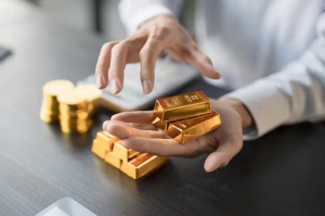 Sell My Gold Online: Avoid Scams