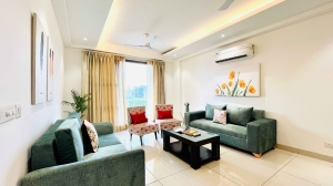 Elite Corporate Living: Transform Your Business Stay Near DLF Cybercity