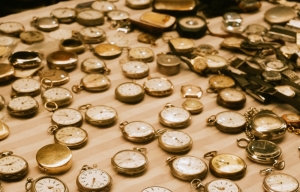 The Evolution of Luxury Watches: From Classic Timepieces to Modern Icons