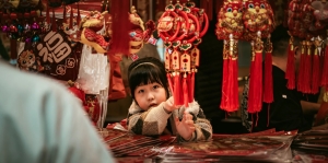 The Hidden Meaning of “Chinese of Hi”: A Greeting Beyond Borders