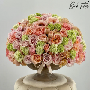 Crescent Shadows: Asymmetrical Lily Bouquetfor 2025 Bohemian Weddings