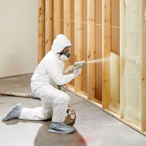How Closed Cell Spray Foam Reduces Your Carbon Footprint in Rock Springs, WY