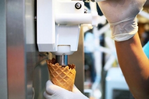 Carpigiani Soft Serve Ice Cream Machine Service: Best Practices for Longevity