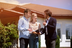 Is It Worth Hiring a Property Agent When Buying in Dubai?
